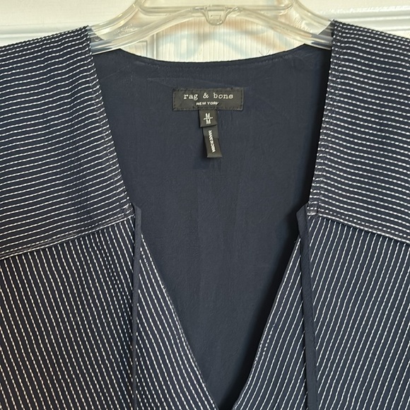 Rag & Bone women’s blue striped V neck long sleeve blouse size medium - Picture 2 of 8